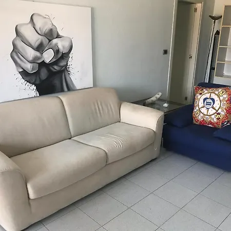 Leoni Charminghouse 아파트 *