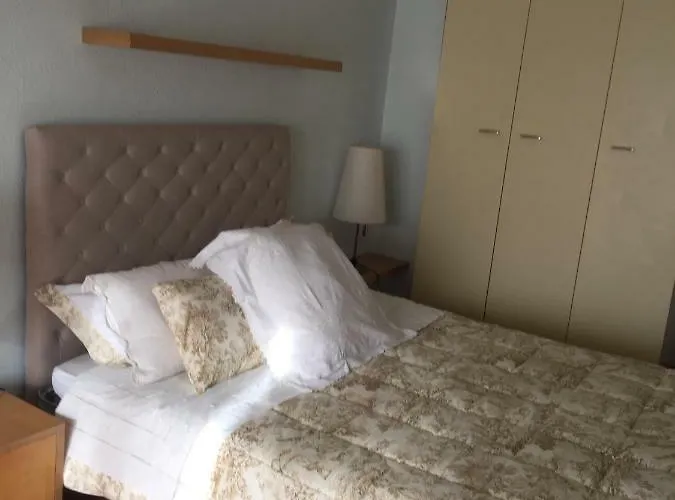 Leoni Charminghouse Apartment *